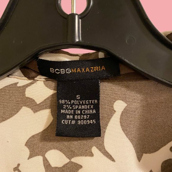 Silky Brown and White Floral BCBG Top - Picture 3 of 3